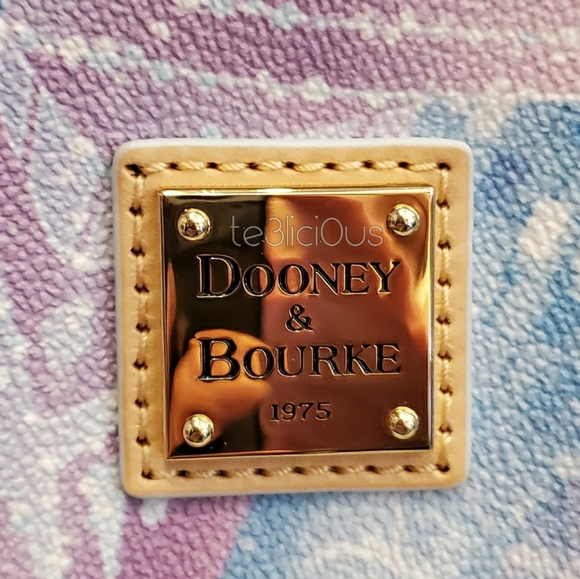 DISNEY DOONEY & BOURKE FROZEN ELSA ANNA TOTE - Picture 3 of 8